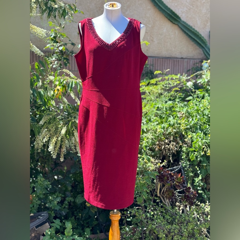 Maya Brooke Red Sleeveless Dress Size 16